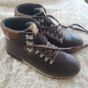 Forsake Patch Boots